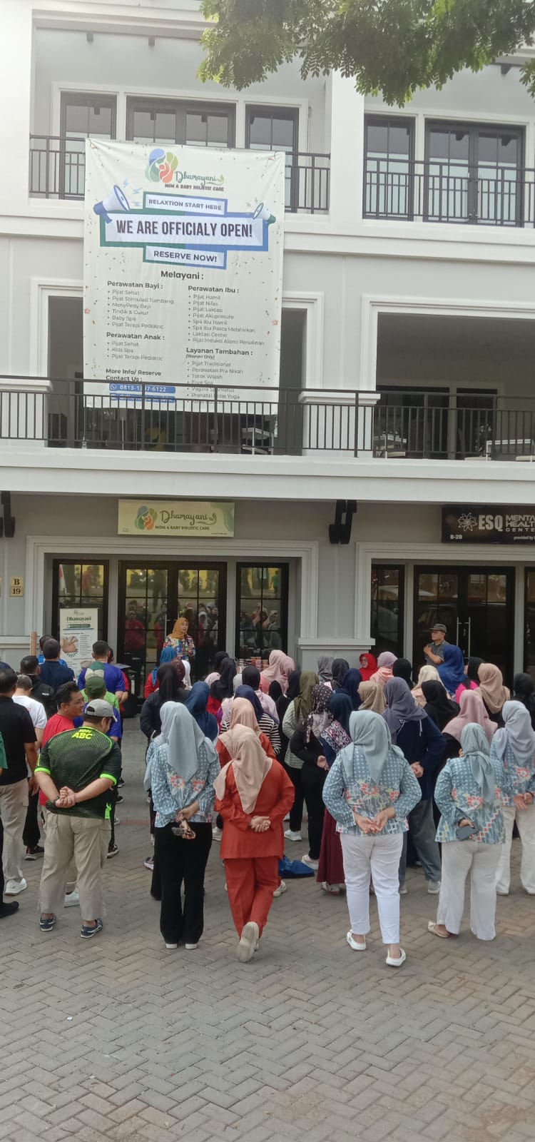 IMG 20250805 WA0001 PEMBIASAAN RUTIN DOA DAN APEL PAGI  SEBELUM AKTIVITAS BEKERJA DI STIKes DHARMA HUSADA STIKes