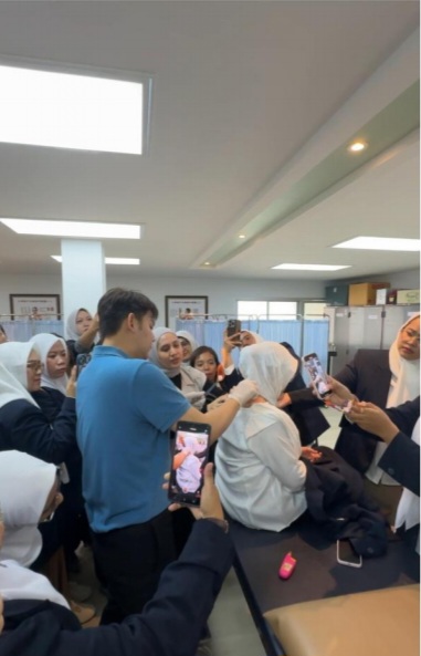 Screenshot 20250807 115854 WPS Office KEGIATAN RESIDENSI MANAJERIAL PELAYANAN DAN PENDIDIKAN KEBIDANAN INTERNASIONAL BERTAJUK HOLISTIC IN MIDWIFERY MAHASISWA PROGRAM STUDI MAGISTER KEBIDANAN DI HUACHIEW  CHALEMPRAKIET UNIVERSITY  (HCU), BANGKOK, THAILAND. STIKes