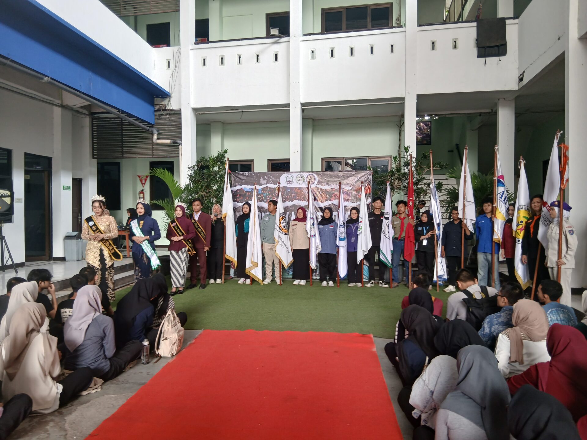 20250925 082021 KEGIATAN ORMAWA FEST 2025 MAHASISWA STIKes DHARMA HUSADA STIKes
