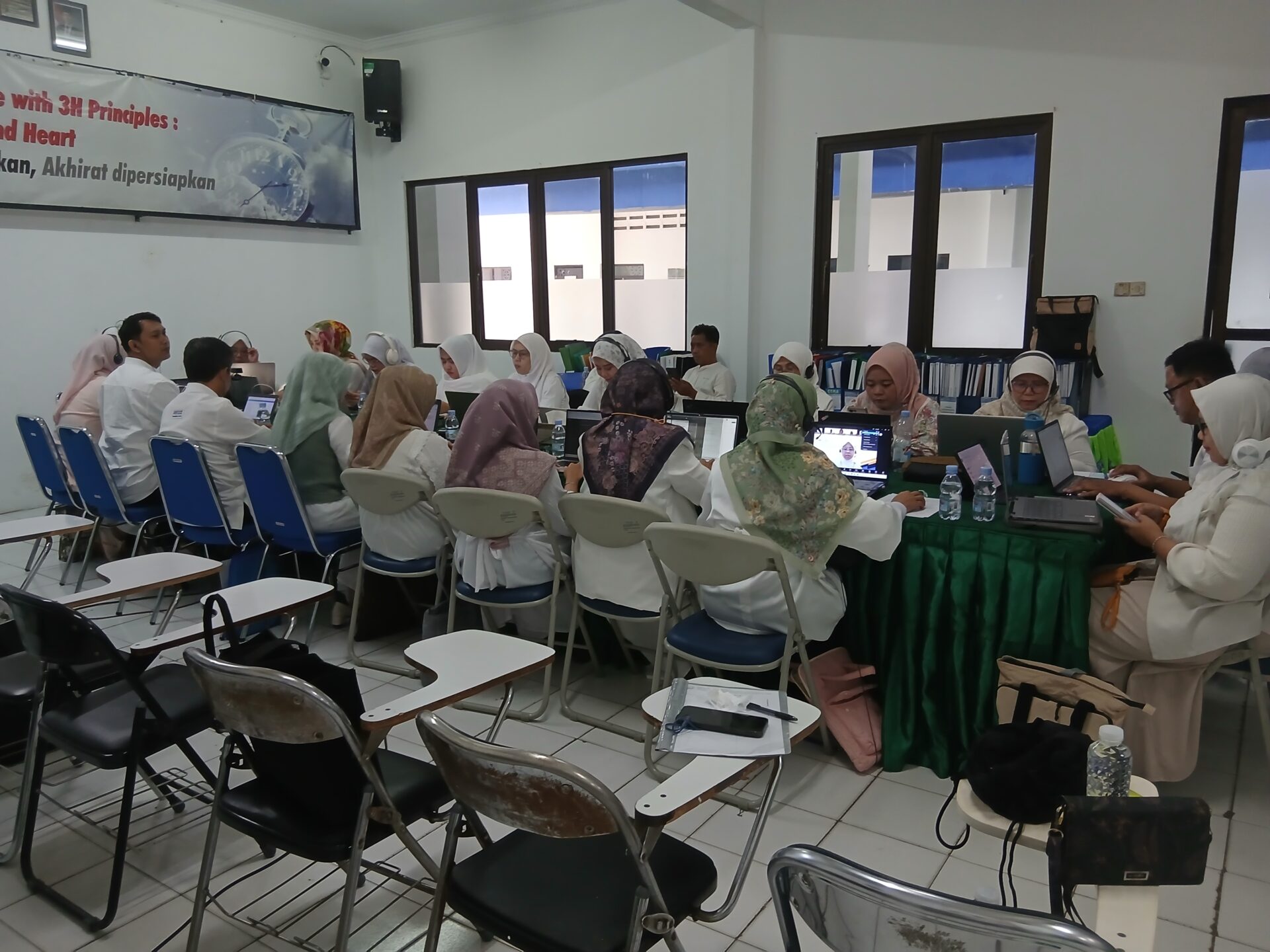 20250926 082408 KEGIATAN MONITORING EVALUASI PASCA AKREDITASI PROGRAM STUDI SARJANA KEPERAWATAN DAN PROFESI NERS  STIKes DHARMA HUSADA. STIKes