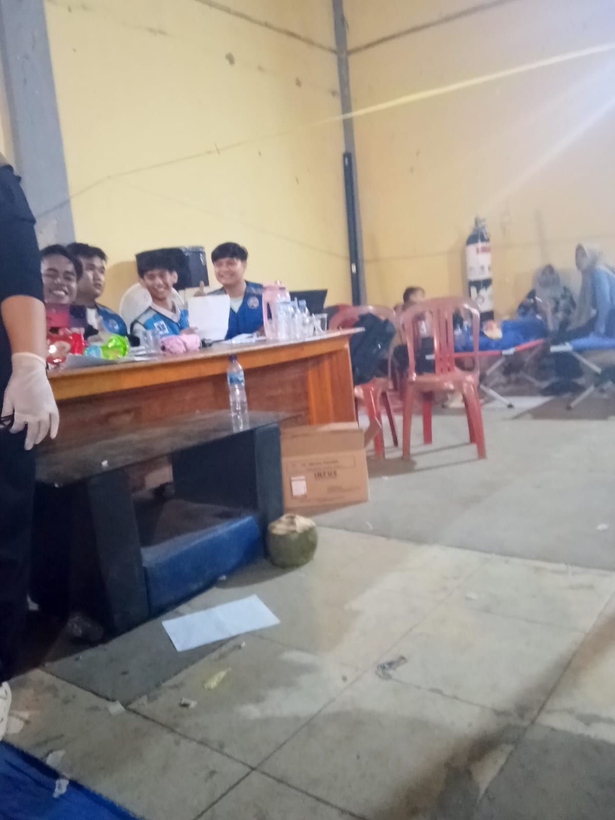IMG 20250925 WA0018 STIKes DHARMA HUSADA TERJUNKAN RELAWAN TIMKES PADA PERISTIWA KERACUNAN MASAL AKIBAT PROGRAM  MAKANAN BERGIZI GRATIS (MBG) DI KAB. BANDUNG BARAT. STIKes