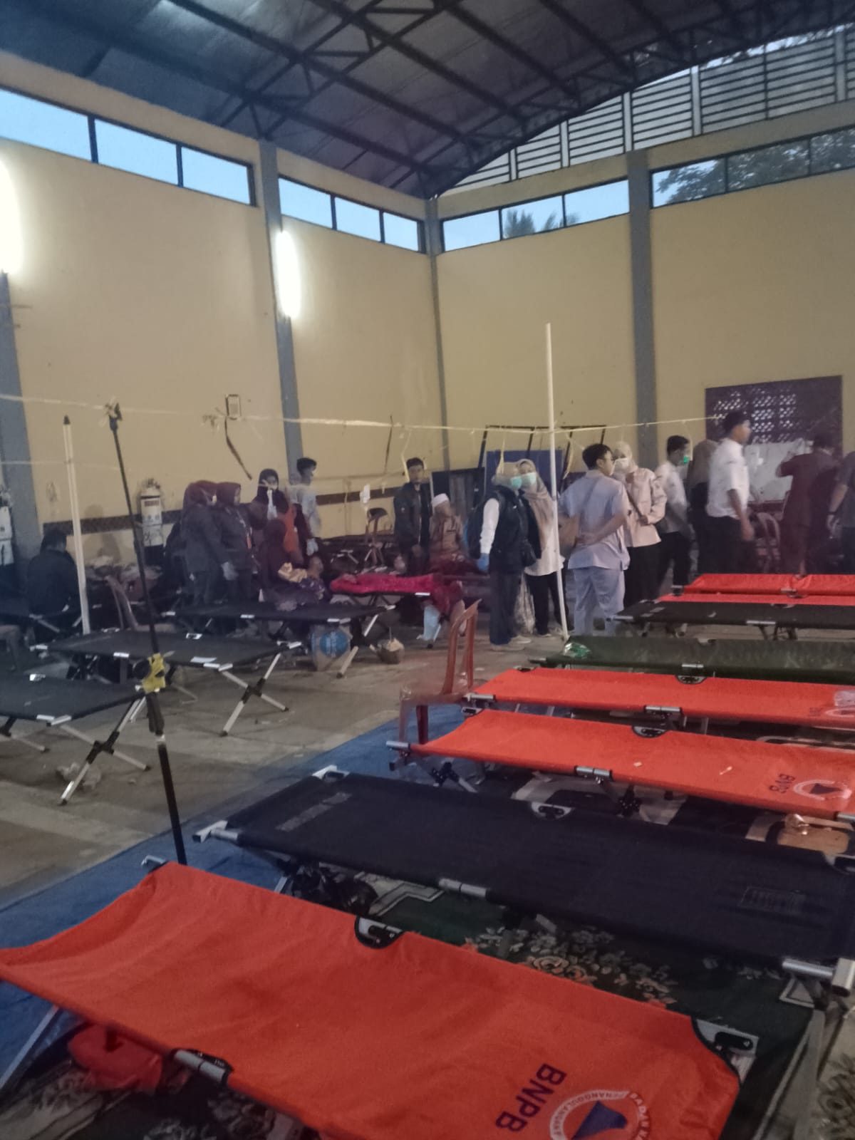 IMG 20250925 WA0021 STIKes DHARMA HUSADA TERJUNKAN RELAWAN TIMKES PADA PERISTIWA KERACUNAN MASAL AKIBAT PROGRAM  MAKANAN BERGIZI GRATIS (MBG) DI KAB. BANDUNG BARAT. STIKes