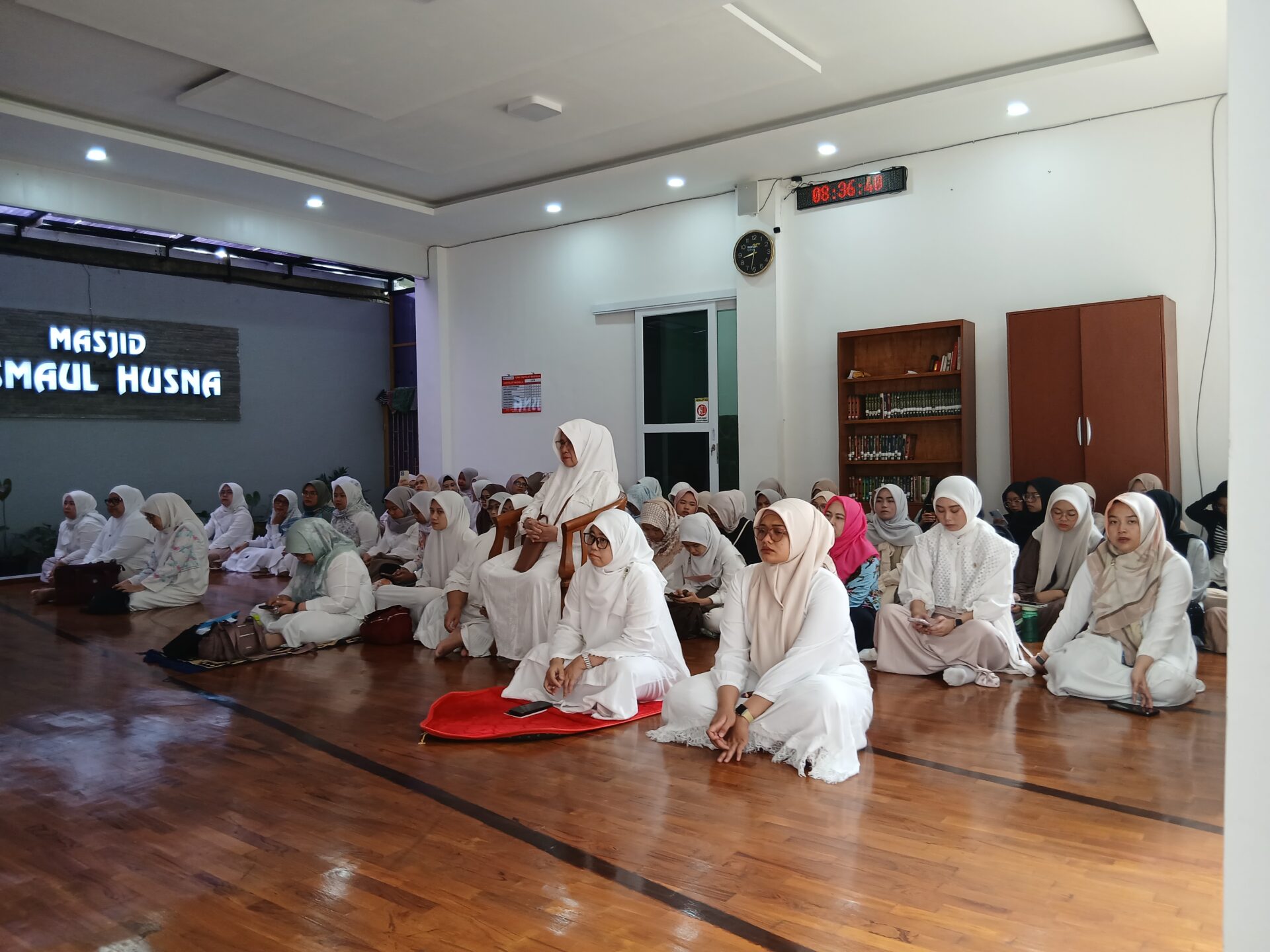 20251114 083553 1 KAJIAN  RUTIN JUMAT PAGI DI MASJID ASMAUL HUSNA  STIKes DHARMA HUSADA STIKes