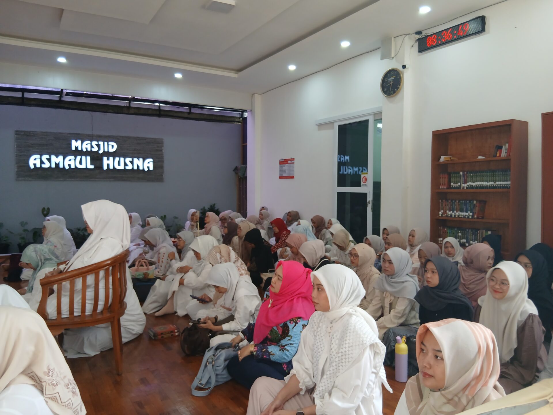 20251114 083602 1 KAJIAN  RUTIN JUMAT PAGI DI MASJID ASMAUL HUSNA  STIKes DHARMA HUSADA STIKes