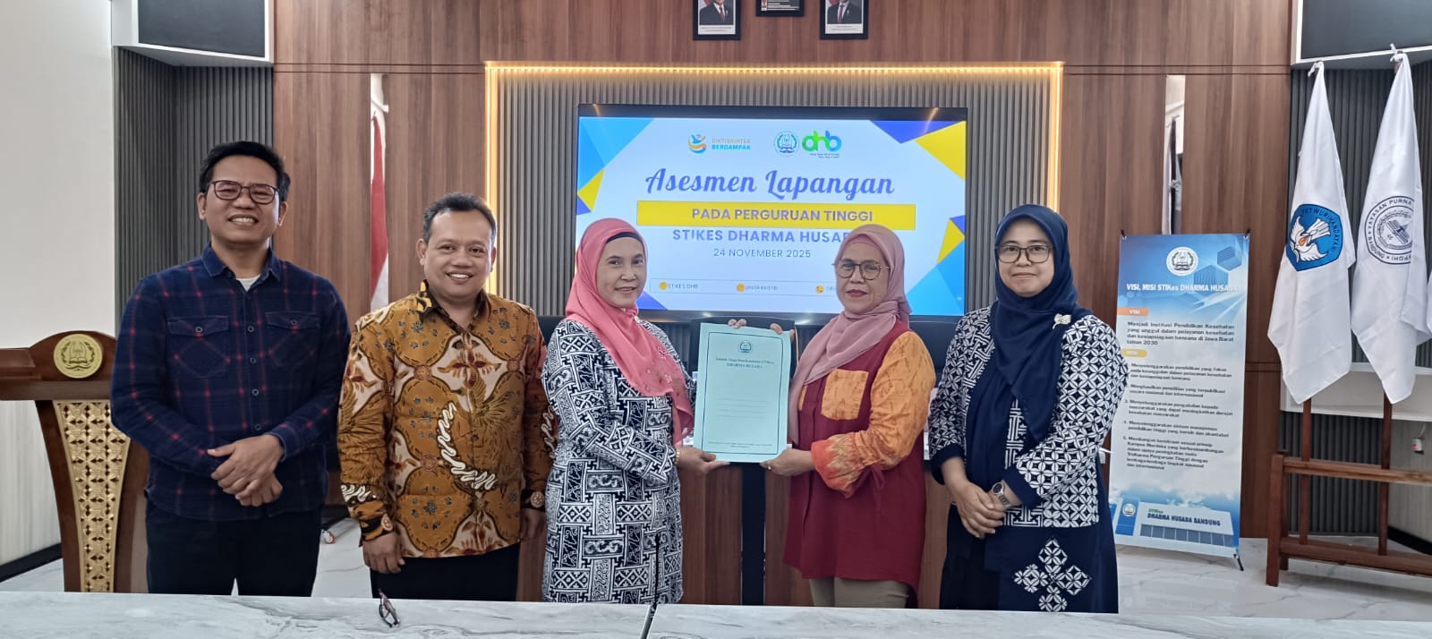 IMG 20251124 WA0053 PELAKSANAAN ASESMEM LAPANGAN AKREDITASI  INSTITUSI PERGURUAN TINGGI (AIPT) STIKes DHARMA HUSADA STIKes