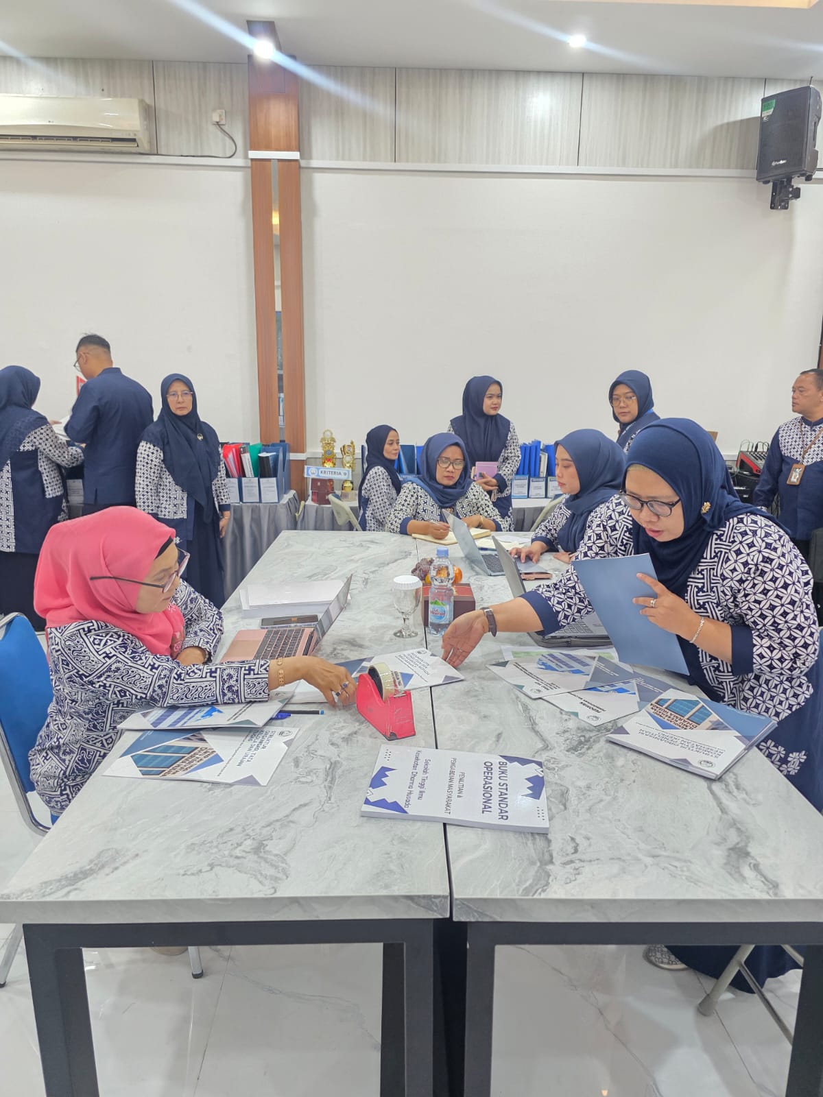 IMG 20251124 WA0065 PELAKSANAAN ASESMEM LAPANGAN AKREDITASI  INSTITUSI PERGURUAN TINGGI (AIPT) STIKes DHARMA HUSADA STIKes