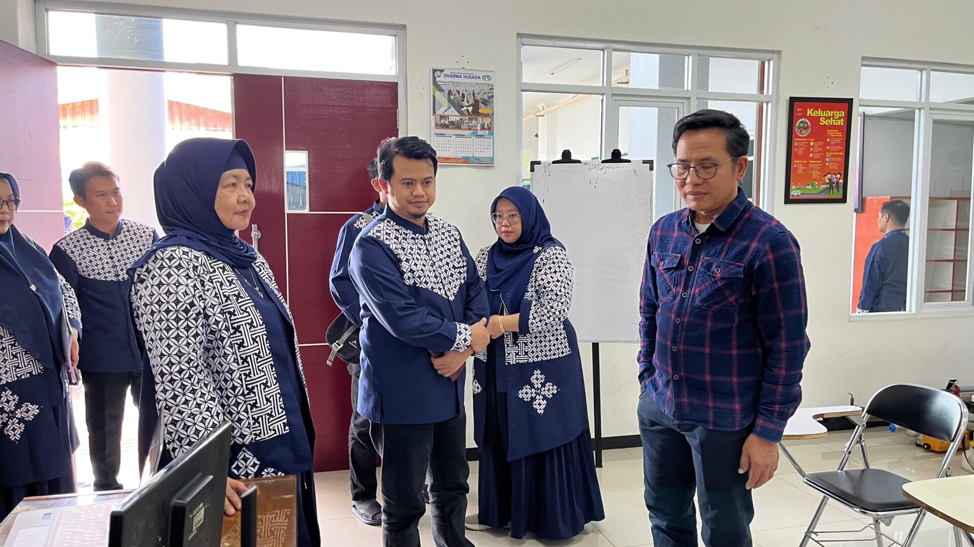 IMG 20251125 WA0018 PELAKSANAAN ASESMEM LAPANGAN AKREDITASI  INSTITUSI PERGURUAN TINGGI (AIPT) STIKes DHARMA HUSADA STIKes