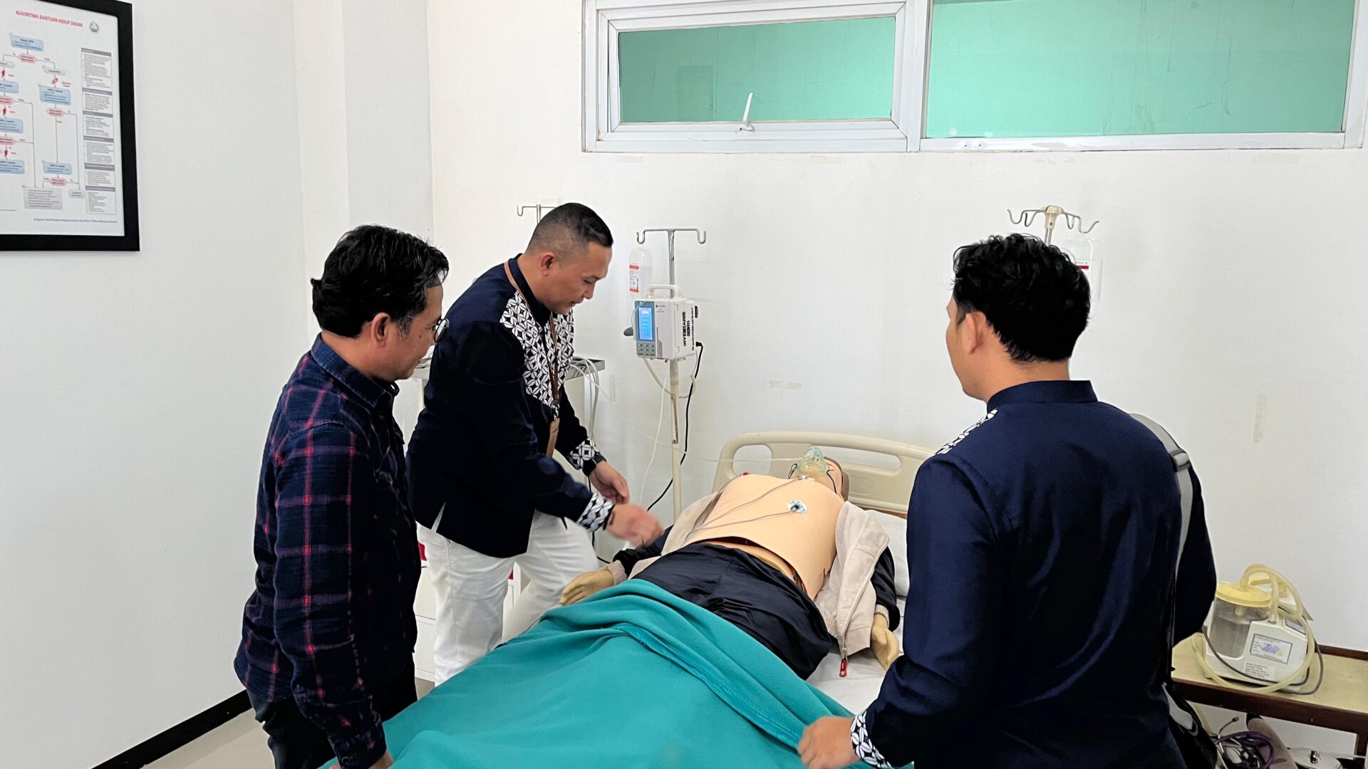 IMG 20251125 WA0020 PELAKSANAAN ASESMEM LAPANGAN AKREDITASI  INSTITUSI PERGURUAN TINGGI (AIPT) STIKes DHARMA HUSADA STIKes