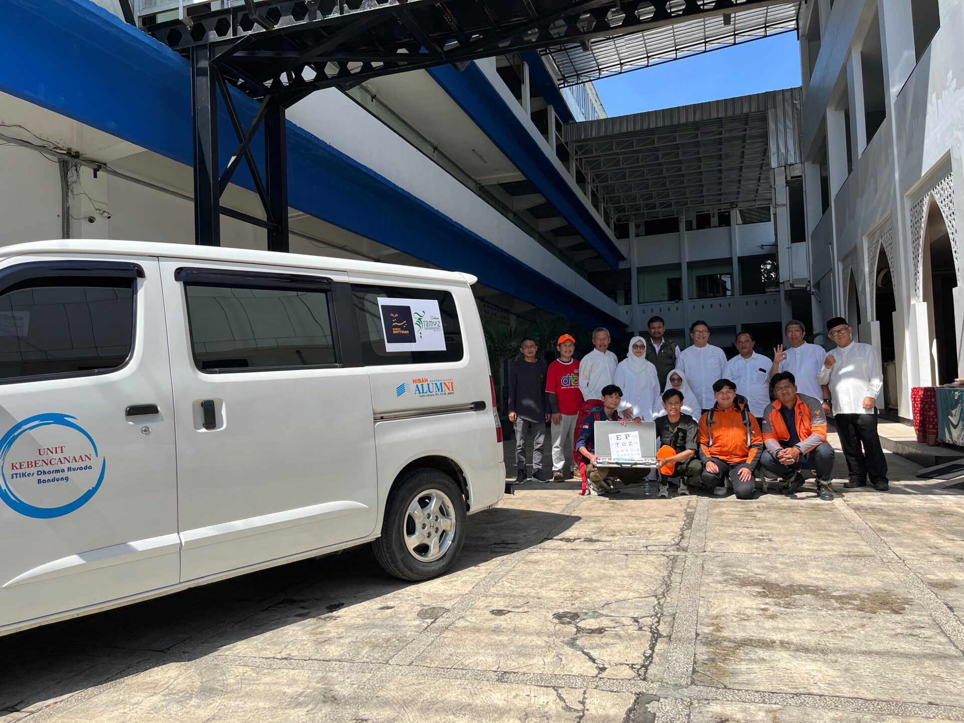 IMG 20251212 WA0017 STIKes DHARMA HUSADA KEMBALI BERANGKATKAN BET KE 2.  RELAWAN TIMKES BANTU KORBAN BANJIR BANDANG & LONGOR DI PROPINSI ACEH, SUMATERA  UTARA dan SUMATERA BARAT. STIKes
