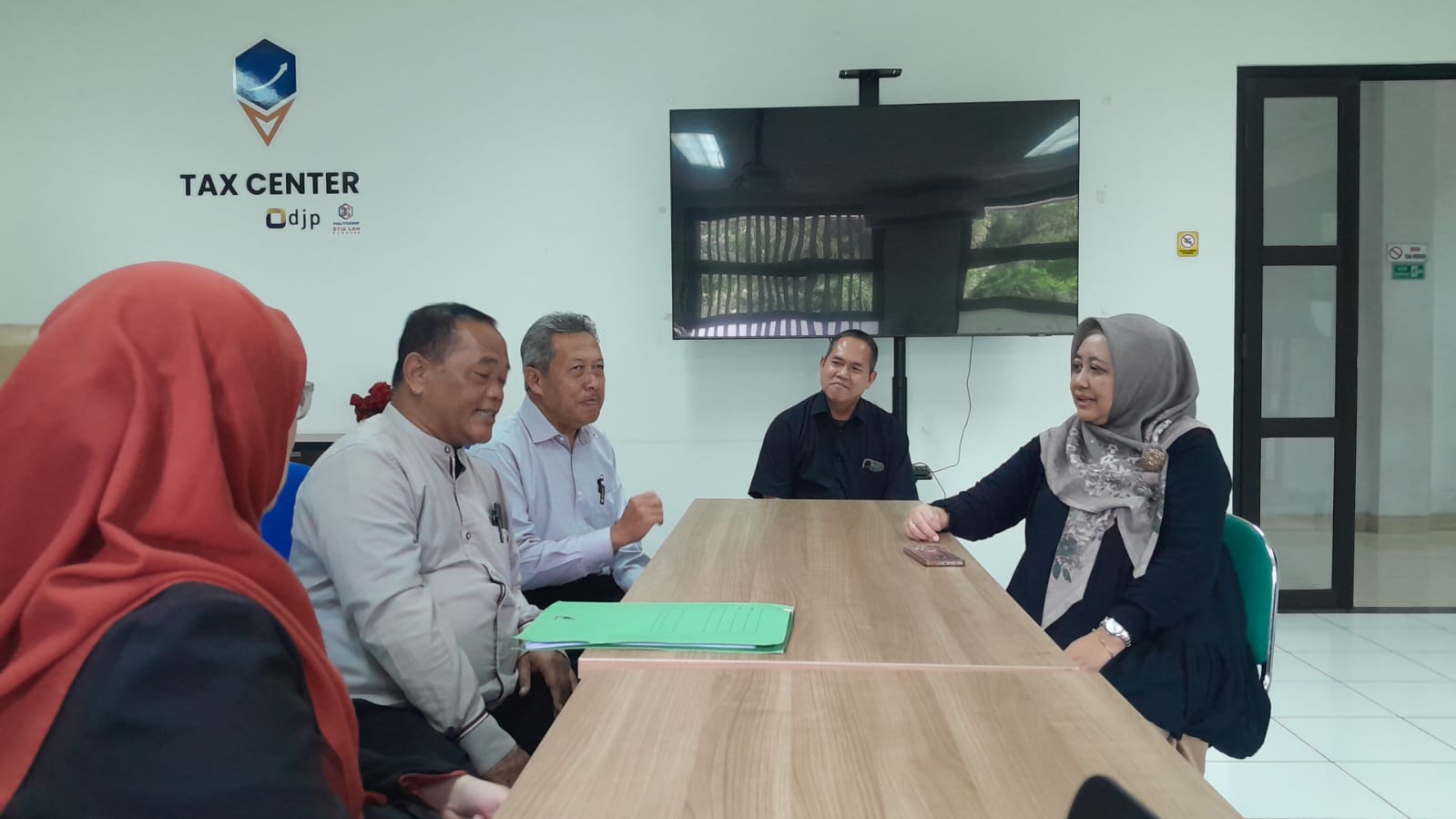 IMG 20260121 WA0015 KUNJUNGAN JAJARAN PIMPINAN STIKes DHARMA HUSADA KE  STIA  LEMBAGA ADMINISTRASI  NEGARA (LAN) BANDUNG. STIKes