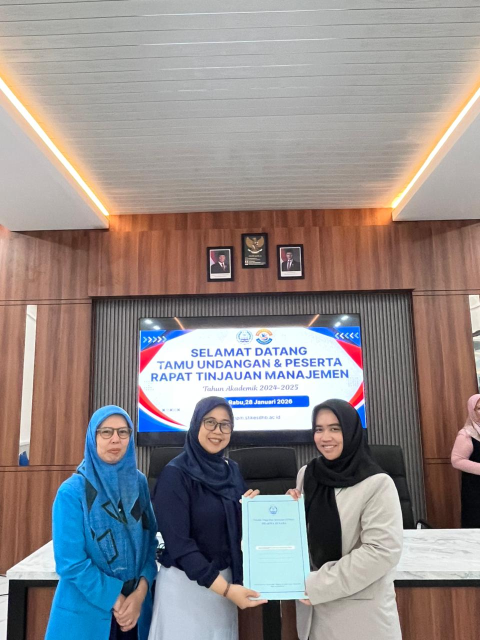 IMG 20260128 WA0024 RAPAT TINJAUAN MANAJEMEN (RTM) OLEH BADAN PENJAMINAN MUTU STIKes DHARMA HUSADA STIKes