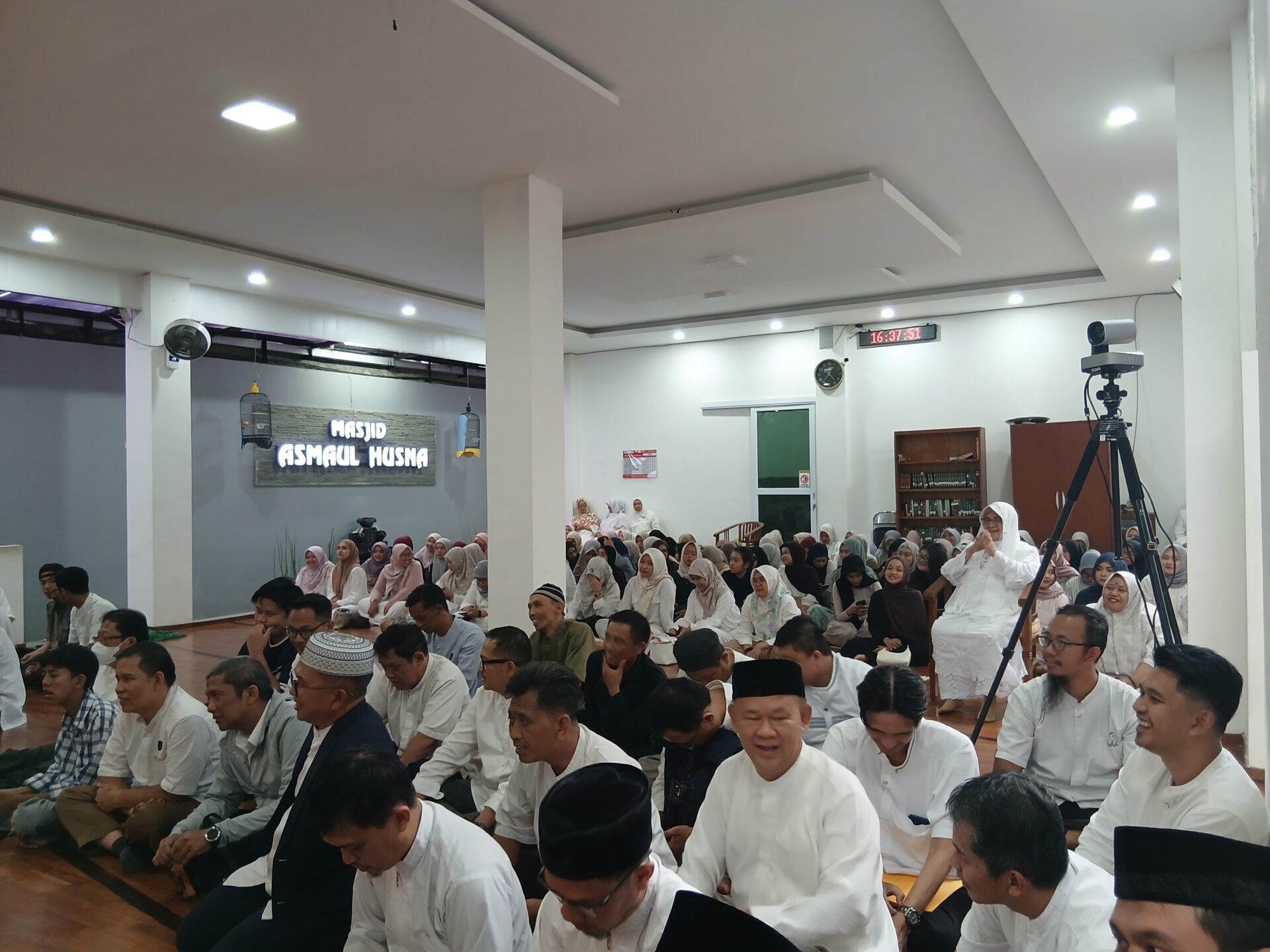 20260313 163651 TABLIGH AKBAR DAN BUKA BERSAMA DENGAN PENCERAMAH : UST. ABDURAHMAN YURI (A.DEDA) DARI PONTREN DAARUT TAUHID DI STIKes DHARMA HUSADA STIKes