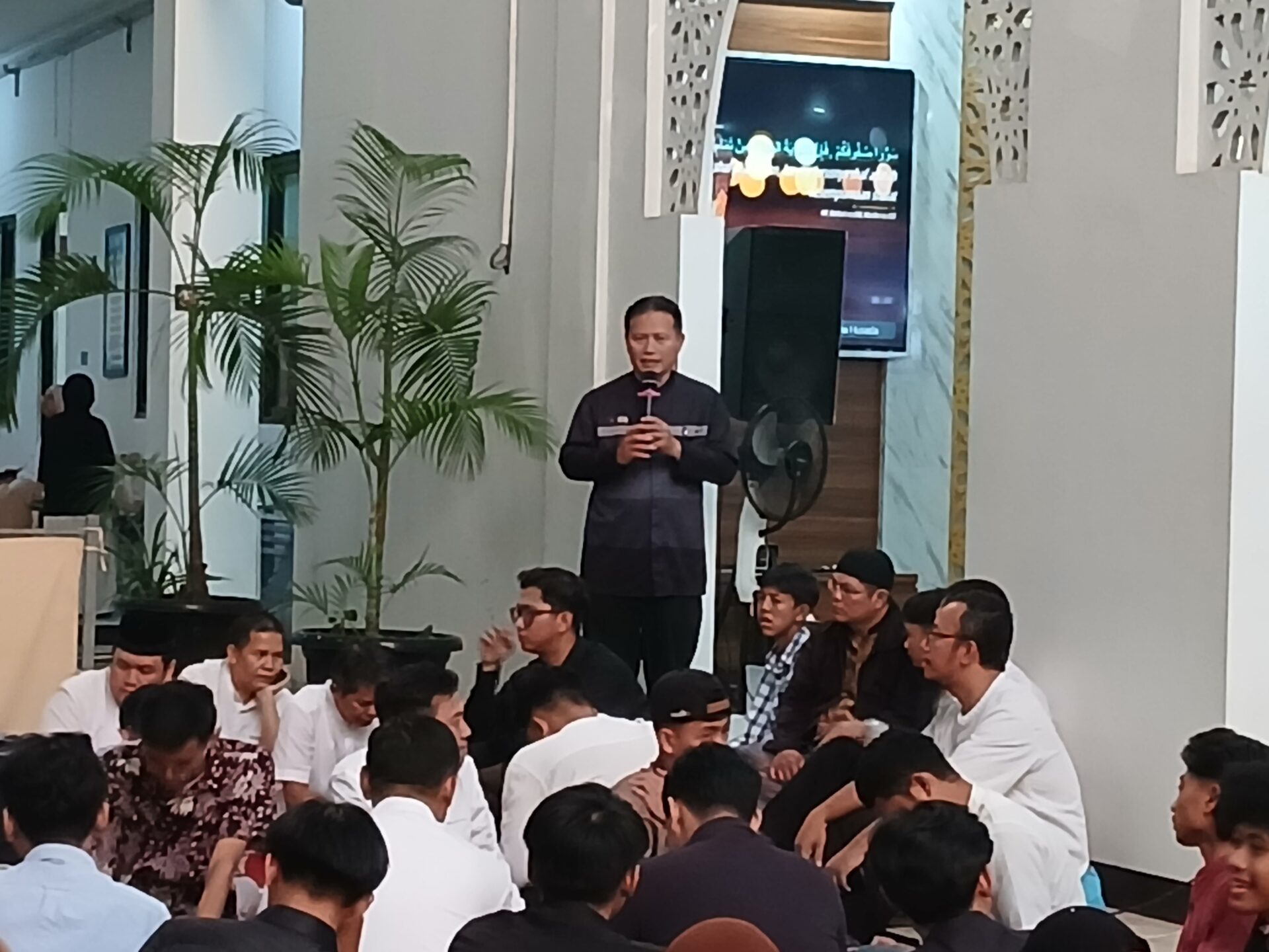 20260313 175705 TABLIGH AKBAR DAN BUKA BERSAMA DENGAN PENCERAMAH : UST. ABDURAHMAN YURI (A.DEDA) DARI PONTREN DAARUT TAUHID DI STIKes DHARMA HUSADA STIKes