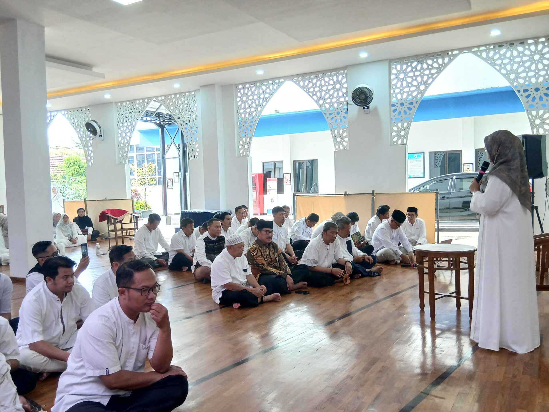 20260327 082019 HALAL BIHALAL DAN KAJIAN RUTIN JUMAT PAGI DALAM RANGKA HARI RAYA IDUL FITRI 1447 H BERSAMA BAPAK Drs. H. HIKMAT GINANJAR, M.Si STIKes