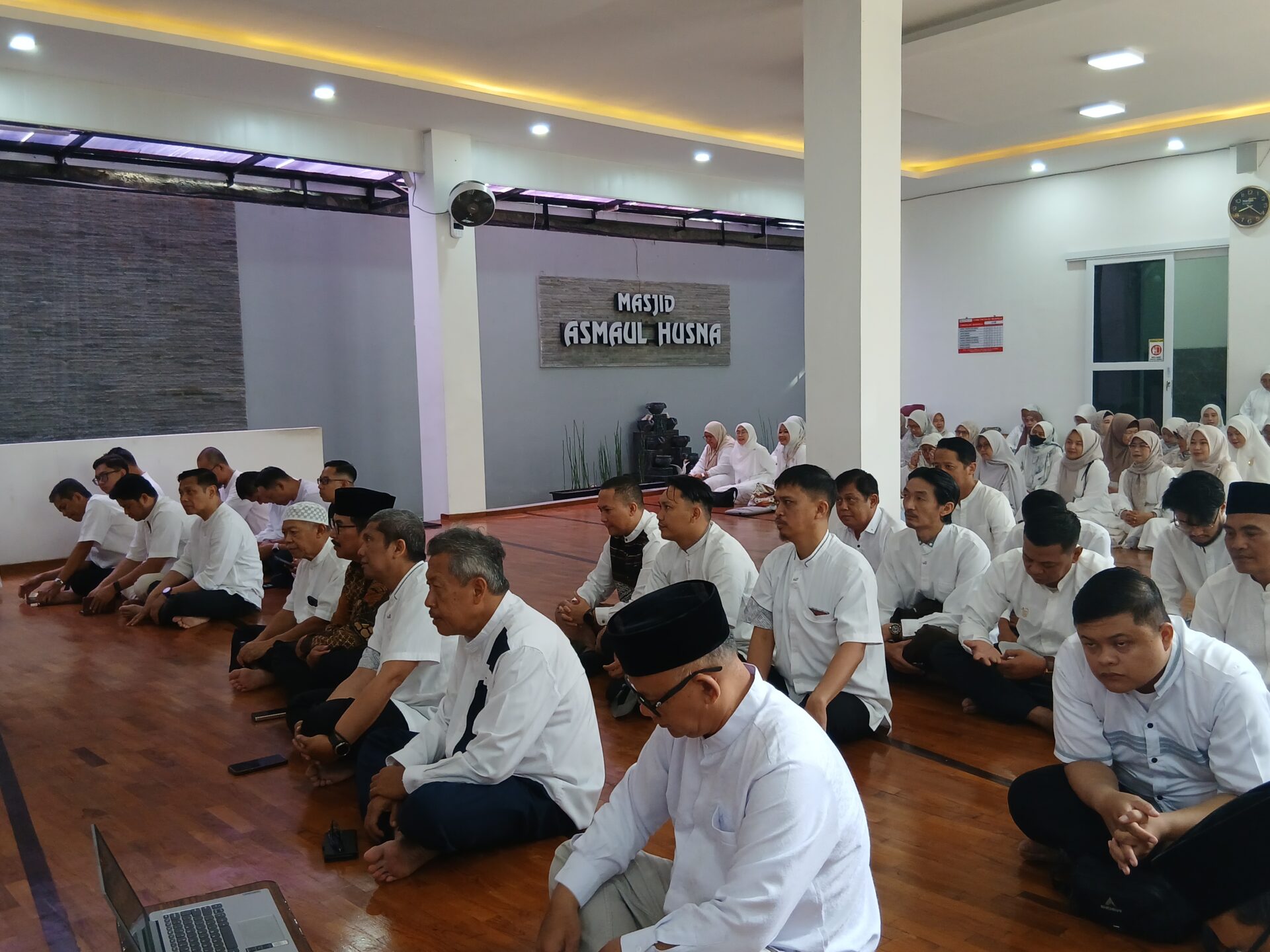 20260327 082111 HALAL BIHALAL DAN KAJIAN RUTIN JUMAT PAGI DALAM RANGKA HARI RAYA IDUL FITRI 1447 H BERSAMA BAPAK Drs. H. HIKMAT GINANJAR, M.Si STIKes