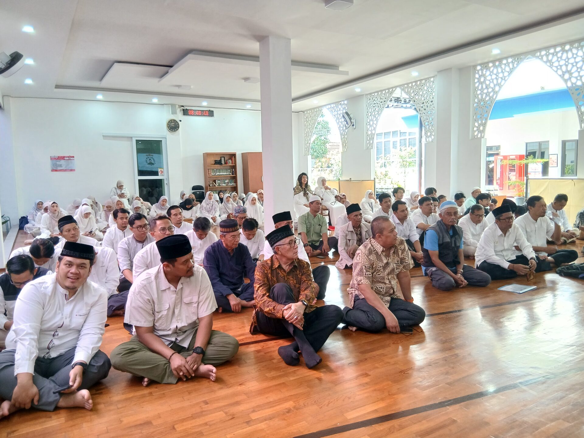 20260508 084744 KEGIATAN MILAD PENDIRI YAYASAN PURNA DHARMA HUSADA (YPDH) DAN STIKes DHARMA HUSADA ( Alm. Bapak. Drs. H. SOEPARDAN, MBA ). STIKes
