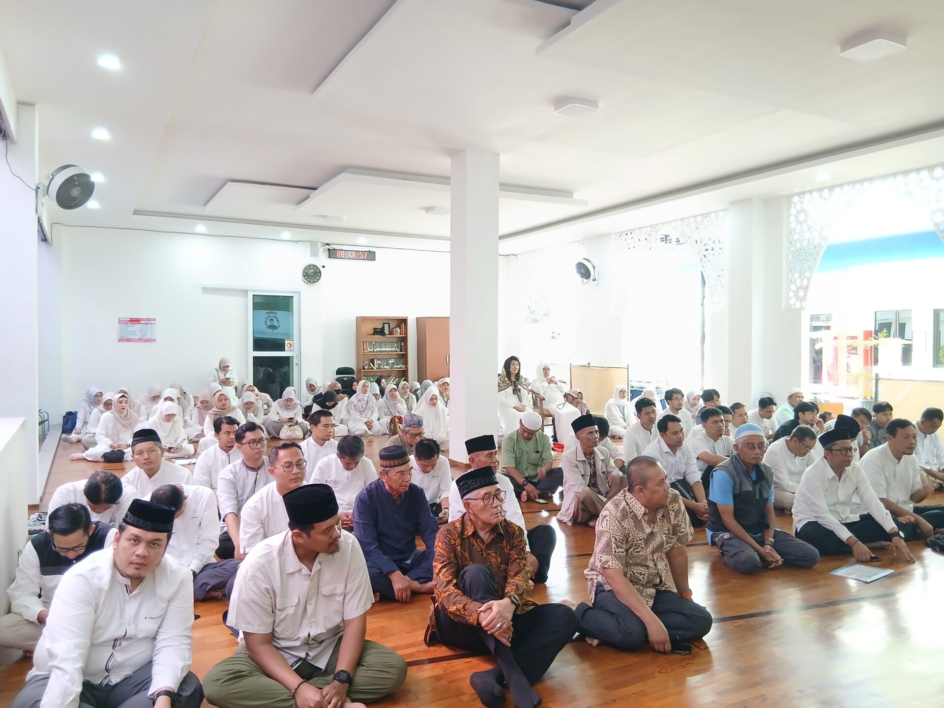 20260508 084753 KEGIATAN MILAD PENDIRI YAYASAN PURNA DHARMA HUSADA (YPDH) DAN STIKes DHARMA HUSADA ( Alm. Bapak. Drs. H. SOEPARDAN, MBA ). STIKes