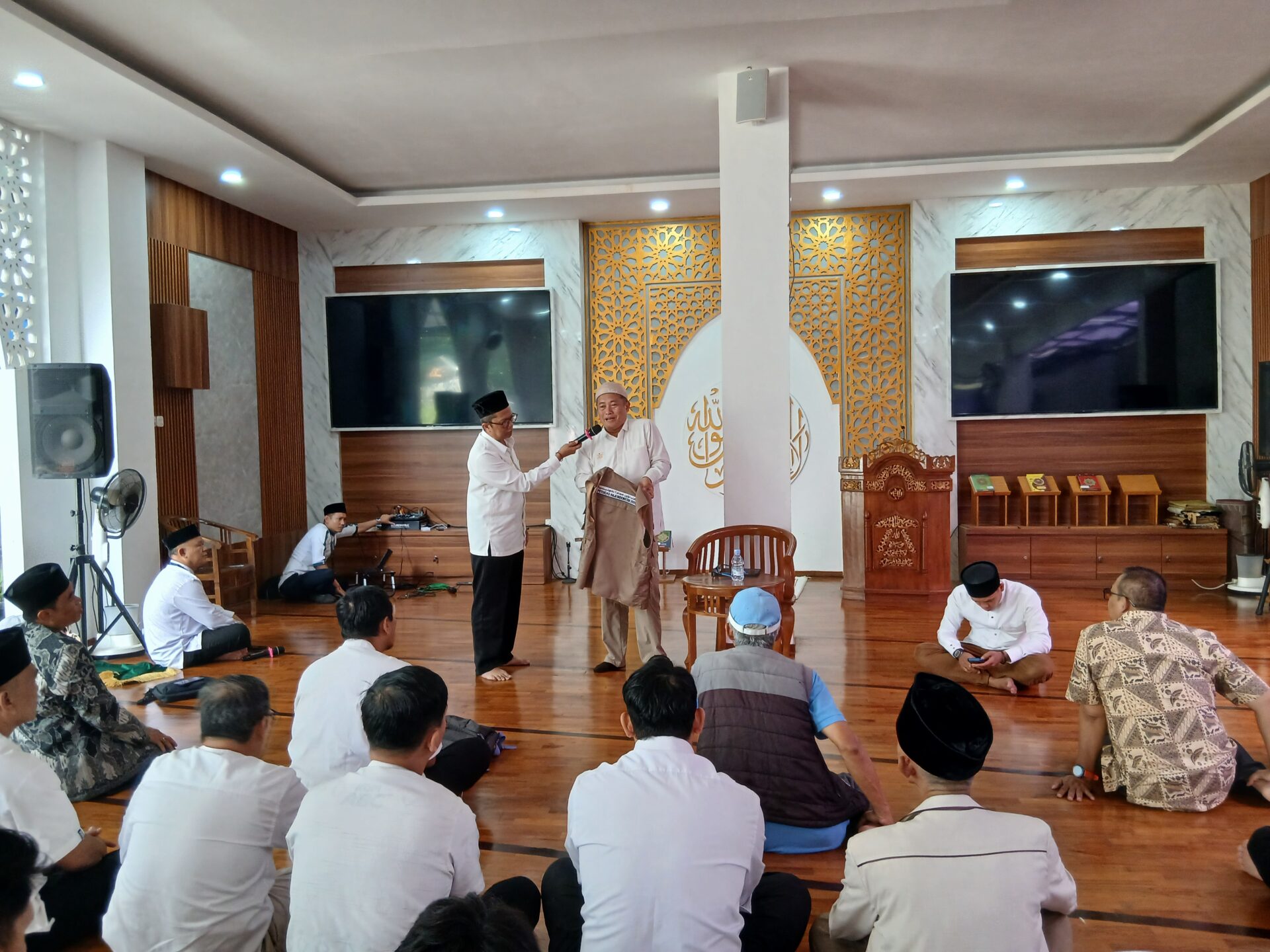 20260508 090226 KEGIATAN MILAD PENDIRI YAYASAN PURNA DHARMA HUSADA (YPDH) DAN STIKes DHARMA HUSADA ( Alm. Bapak. Drs. H. SOEPARDAN, MBA ). STIKes