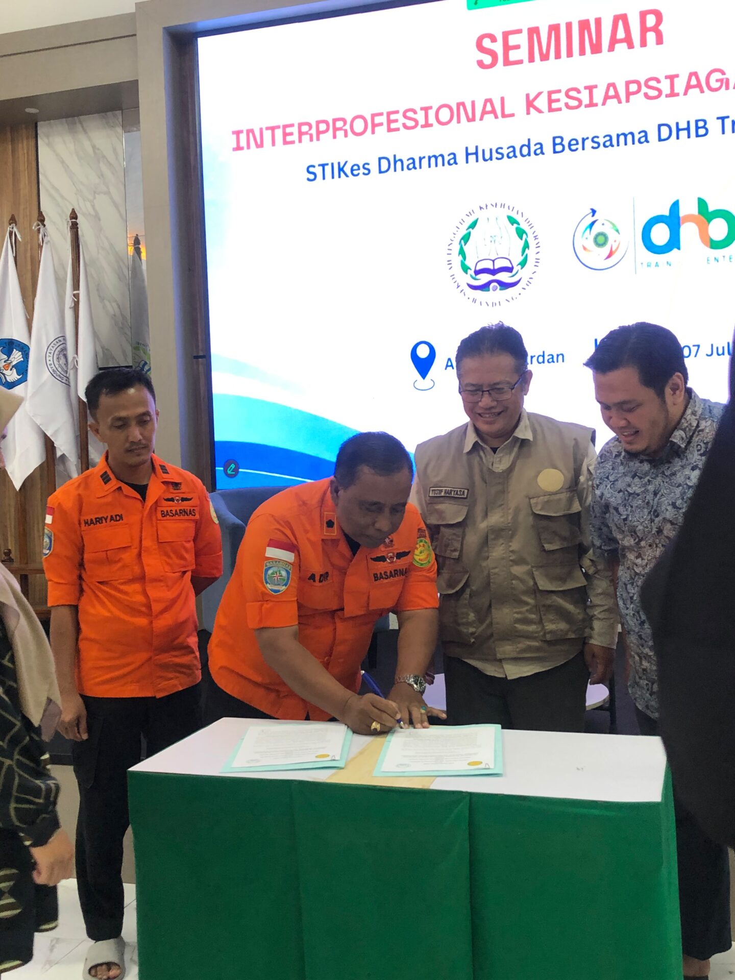IMG 20260707 WA0027 SEMINAR INTERPROFESIONAL KESIAPSIAGAAN BENCANA STIKes DHARMA HUSADA STIKes